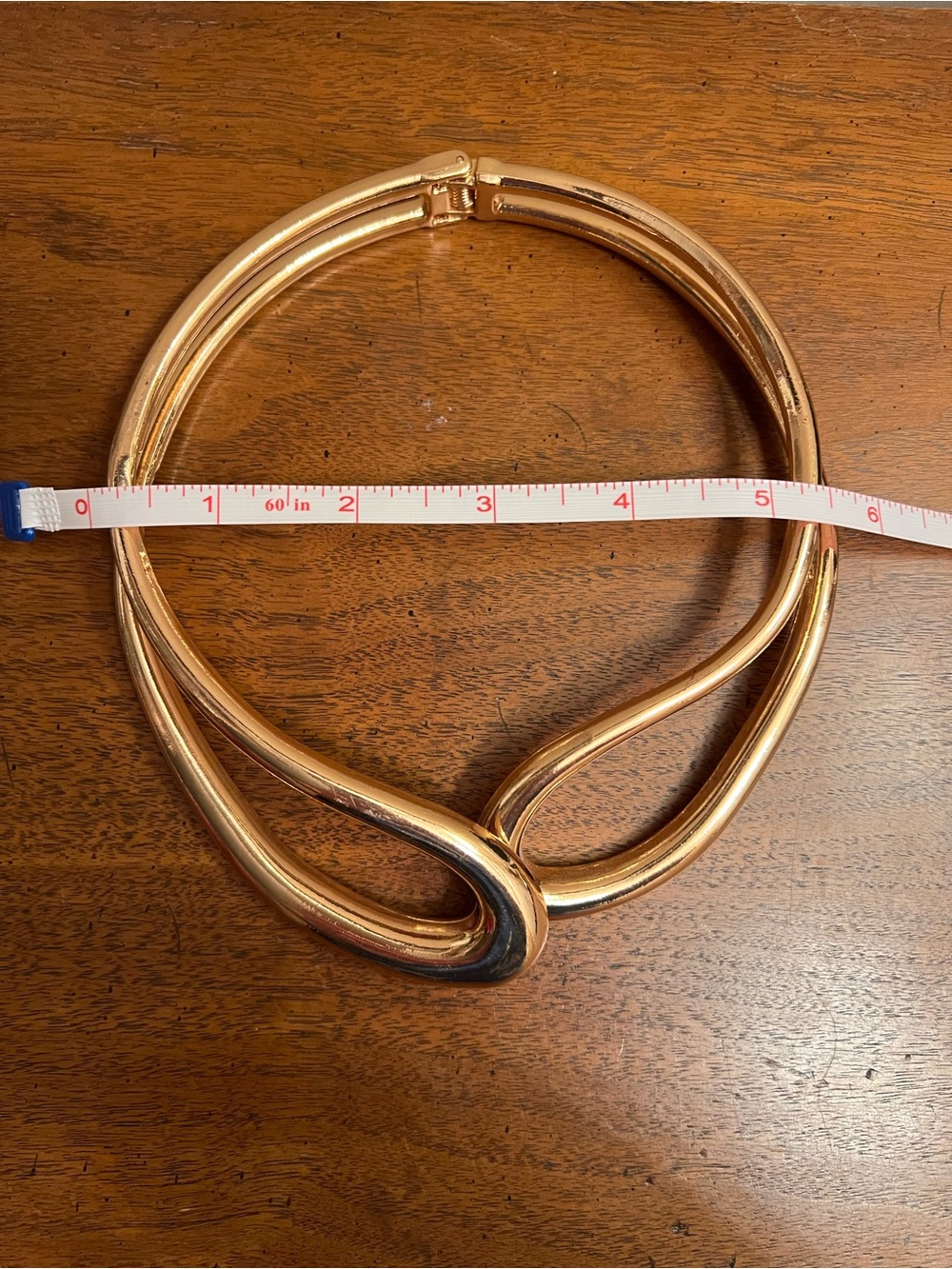 Vintage 90s Sculptural Gold Collar Necklace - Picture 5 of 8